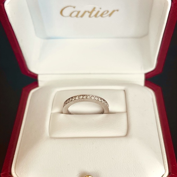 Authentic Cartier Diamond ring 2020 - Picture 2 of 6
